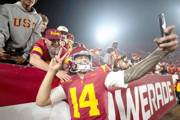 AP Player of the Week: USC's Maiava passed for 286 yards, accounted for 3 TDs